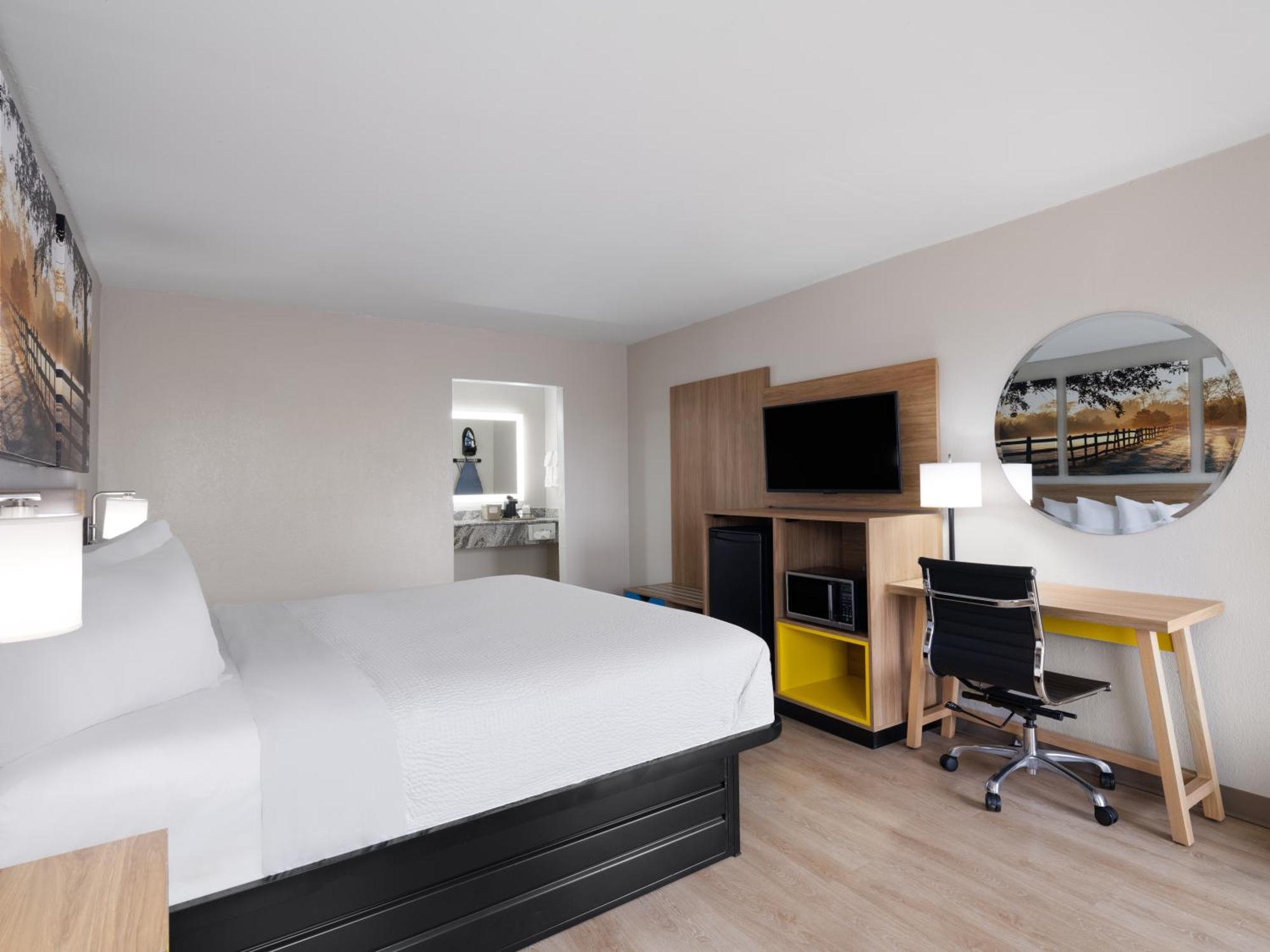 Days-Inn By Wyndham Montgomery I-85 Eksteriør bilde