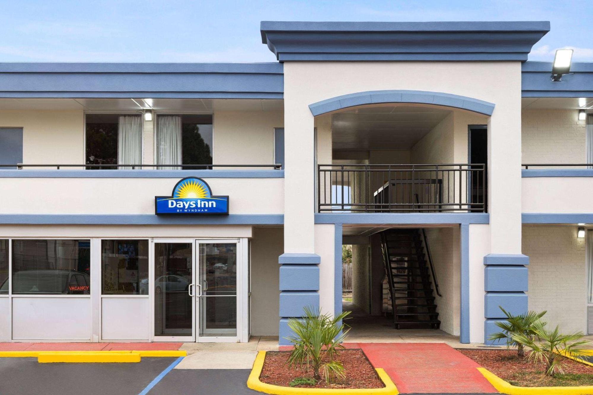 Days-Inn By Wyndham Montgomery I-85 Eksteriør bilde